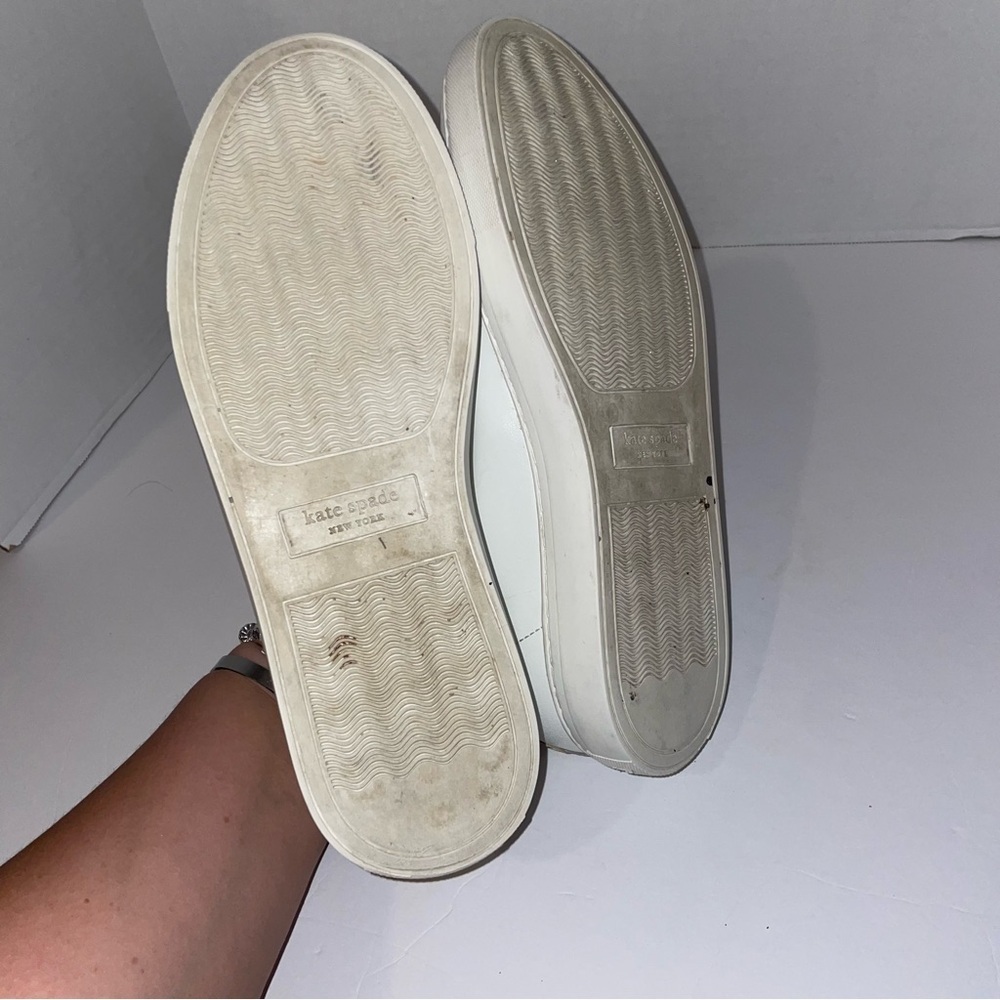 Kate Spade Angelise White‎ Gold Leather Silhouette Sneakers Tennis Shoes Sz 8.5B - Picture 5 of 6